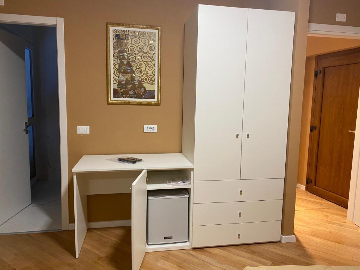 Villa Castello Only Room Limone sul Garda Exterior foto